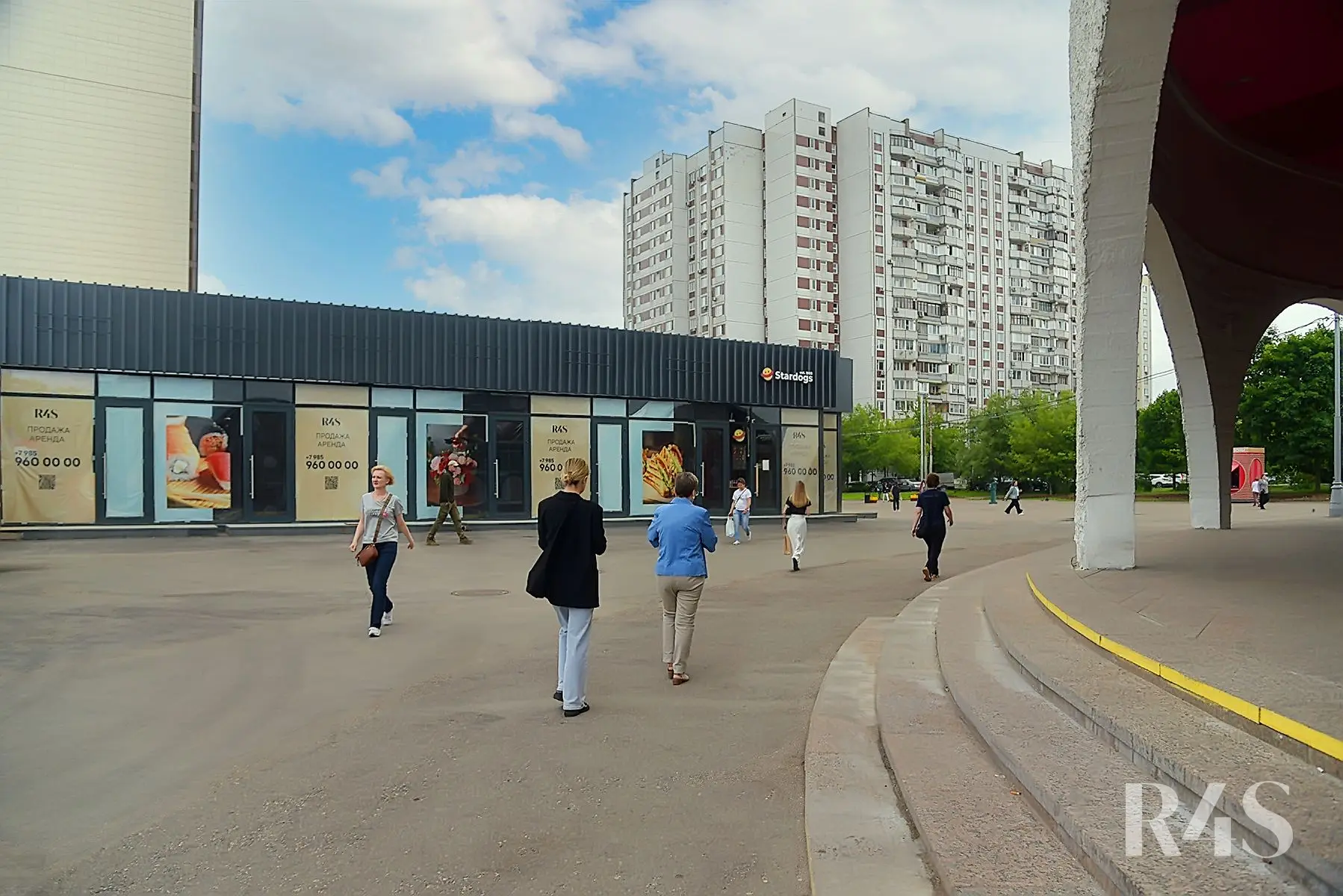 Аренда торговых помещений площадью 16.6 - 21 м2 в Москве:  Шипиловский проезд, 39к3 R4S | Realty4Sale
