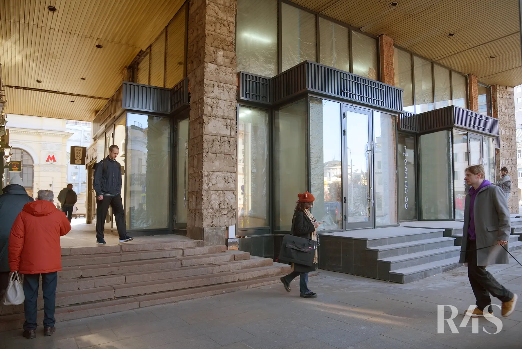 Аренда торговых помещений площадью 3.5 - 218.9 м2 в Москве:  Карманицкий переулок, 9 R4S | Realty4Sale