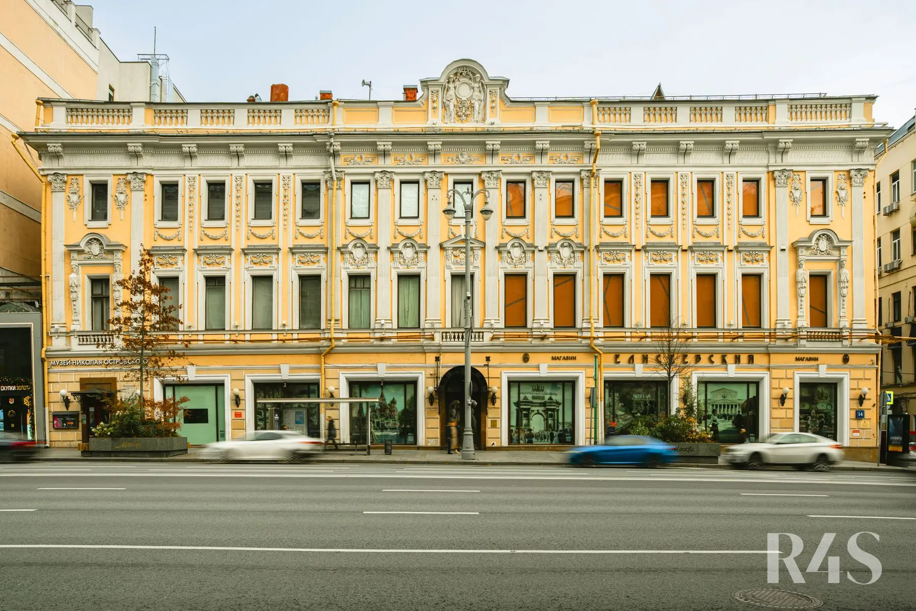 Продажа торгового помещения площадью 1703.6 м2 в Москве: Тверская, 14 R4S | Realty4Sale
