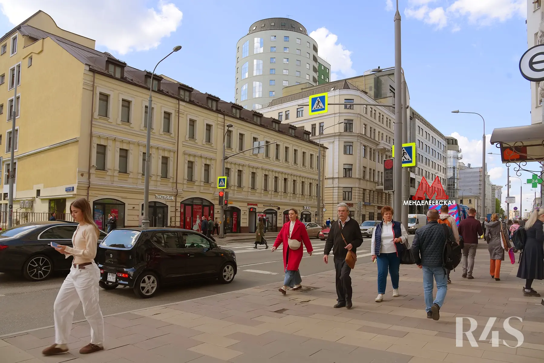 Аренда торговых помещений площадью 15.9 - 265.4 м2 в Москве:  Новослободская, 19с1 R4S | Realty4Sale