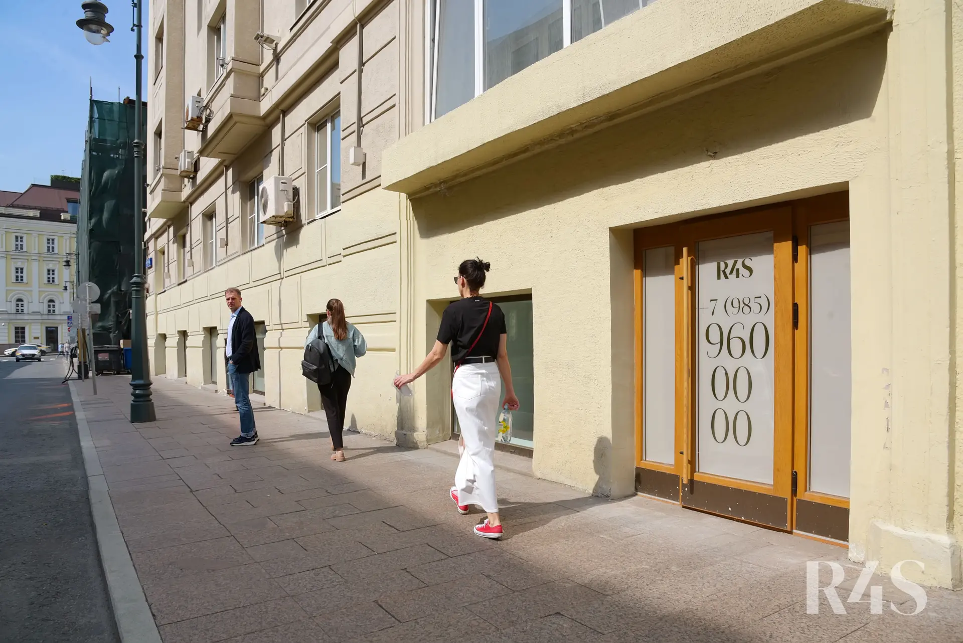 Продажа торгового помещения площадью 248.9 м2 в Москве: Большая Никитская 12/1 R4S | Realty4Sale
