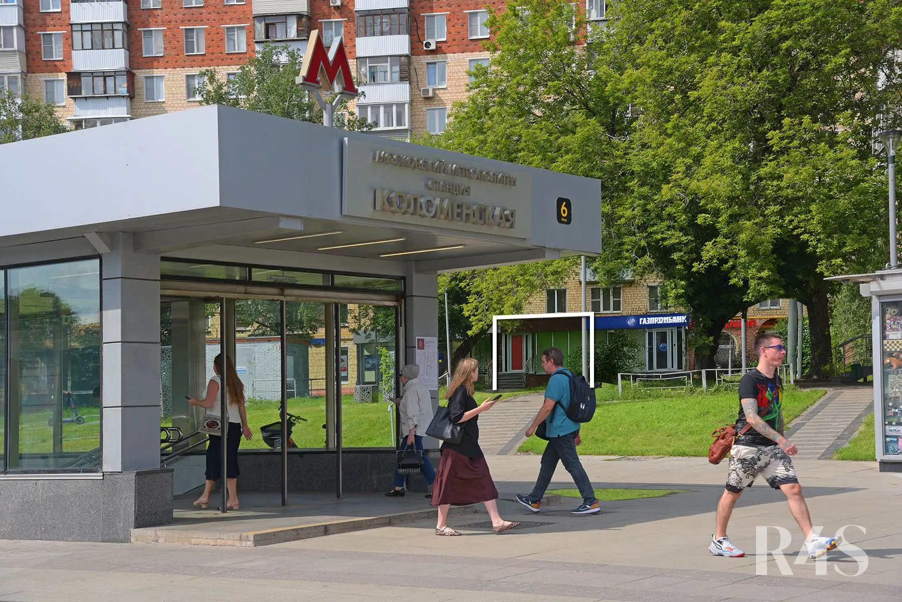 Аренда торгового помещения площадью 75.6 м2 в Москве: проспект Андропова, 30 R4S | Realty4Sale