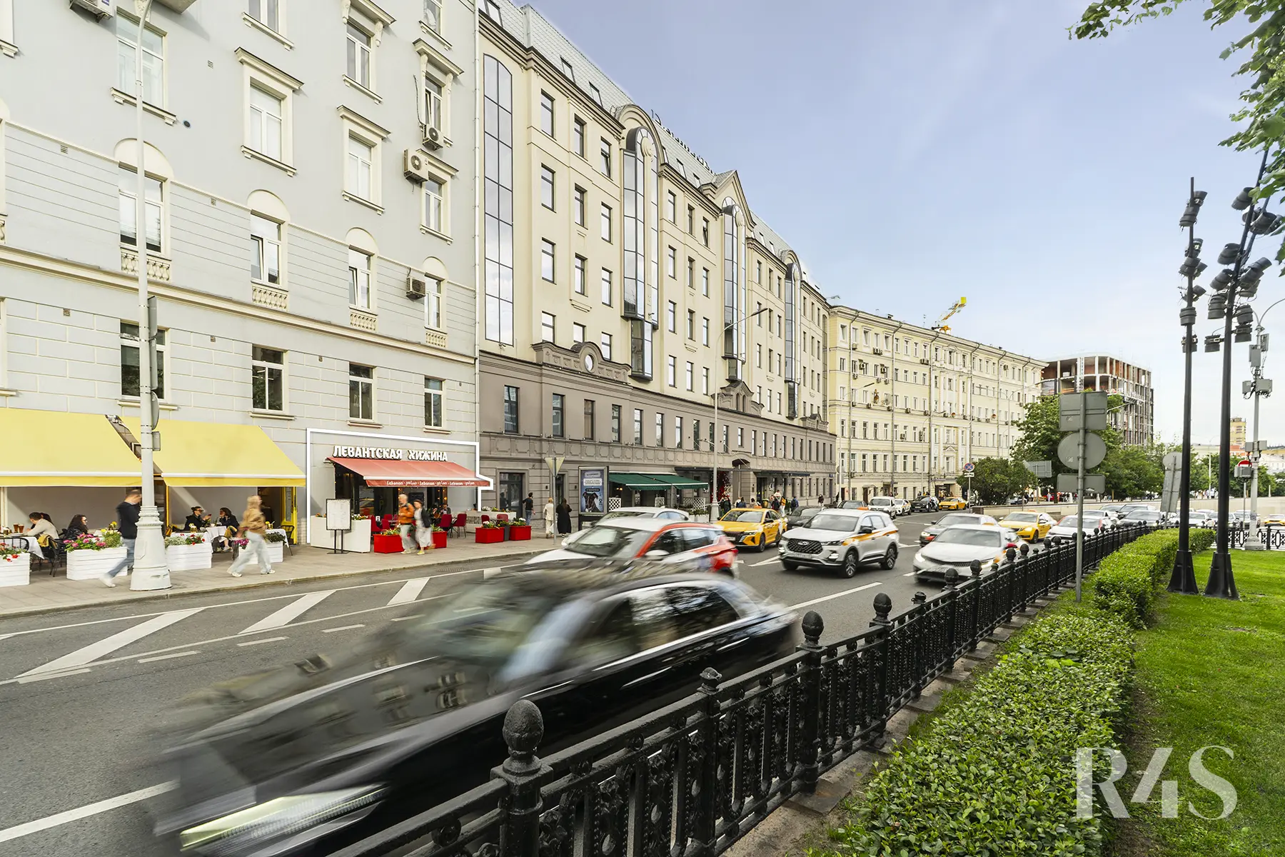 Продажа торгового помещения площадью 92.9 м2 в Москве: Никитский бульвар, 12 R4S | Realty4Sale