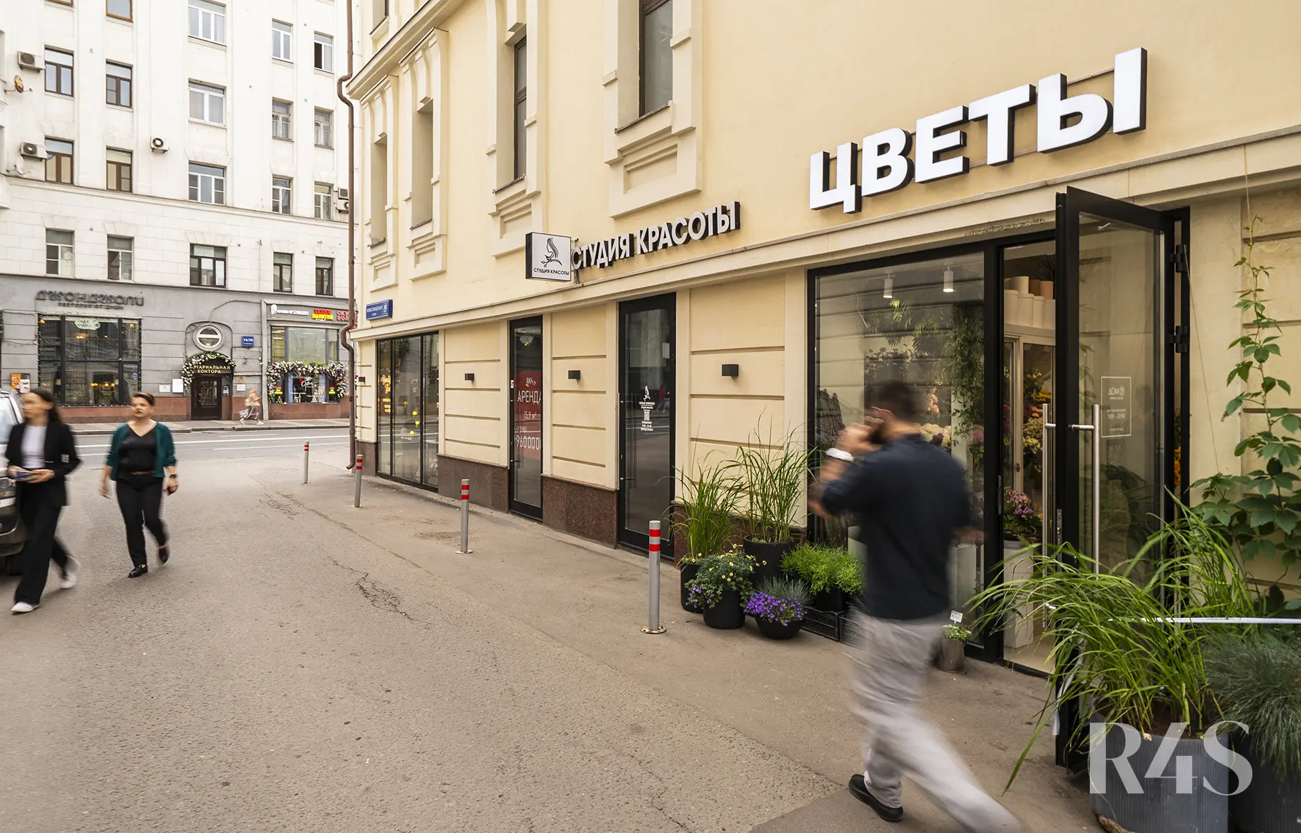 Продажа готового арендного бизнеса площадью 13 м2 в Москве: Новослободская, 19с1 R4S | Realty4Sale