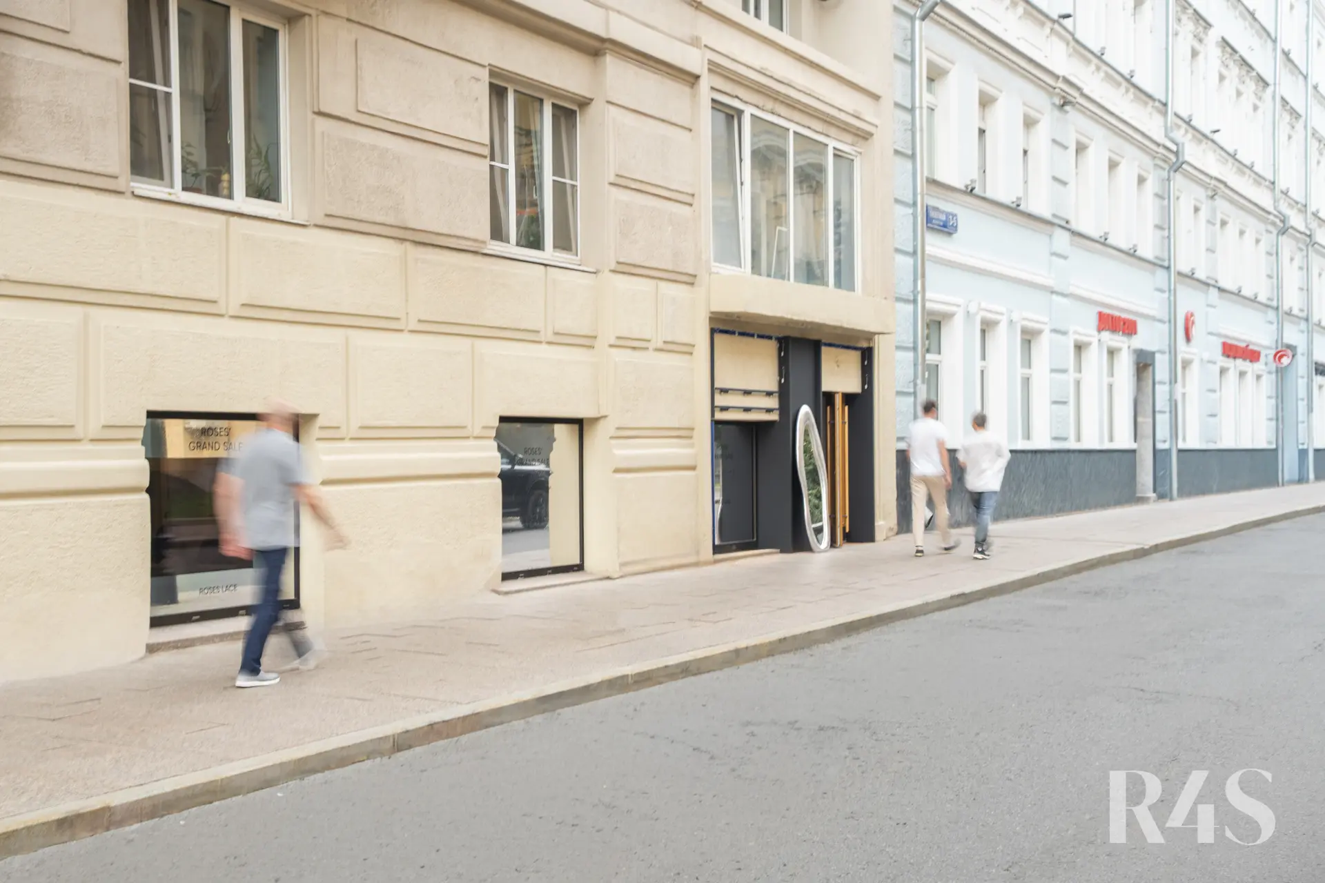 Продажа торгового помещения площадью 248.9 м2 в Москве: Большая Никитская 12/1 R4S | Realty4Sale