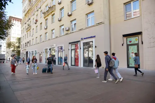 Продажа торгового помещения площадью 49.9 м2 в Москве: Земляной Вал, 25 R4S | Realty4Sale