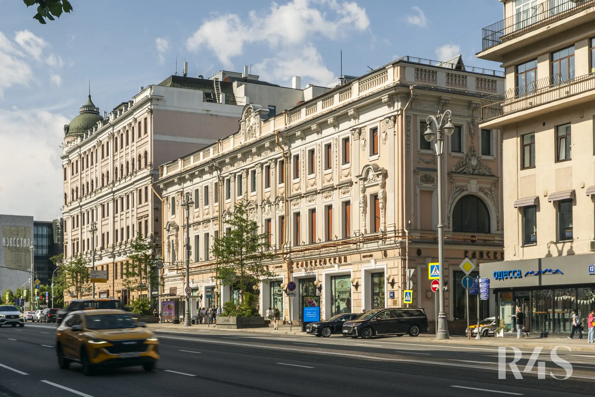 Аренда торгового помещения площадью 460.7 м2 в Москве: Тверская, 14 R4S | Realty4Sale