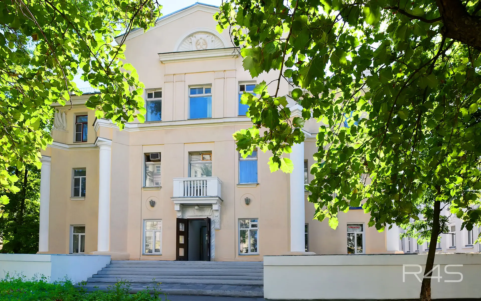 Продажа особняка на Чистых прудах площадью 3299.8 м2 в Москве: Милютинский переулок, 18А R4S | Realty4Sale