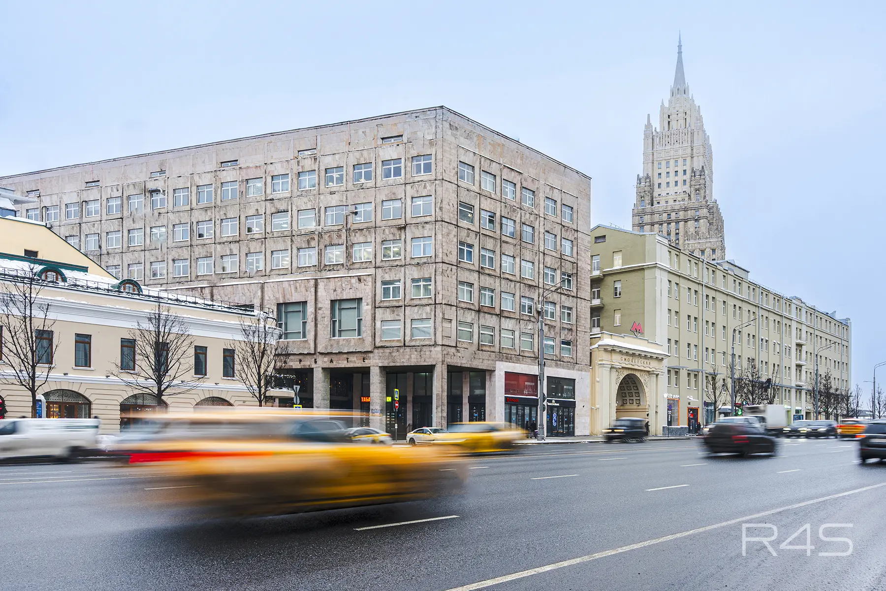 Аренда торговых помещений площадью 3.2 - 218.9 м2 в Москве: Карманицкий переулок, 9 R4S | Realty4Sale