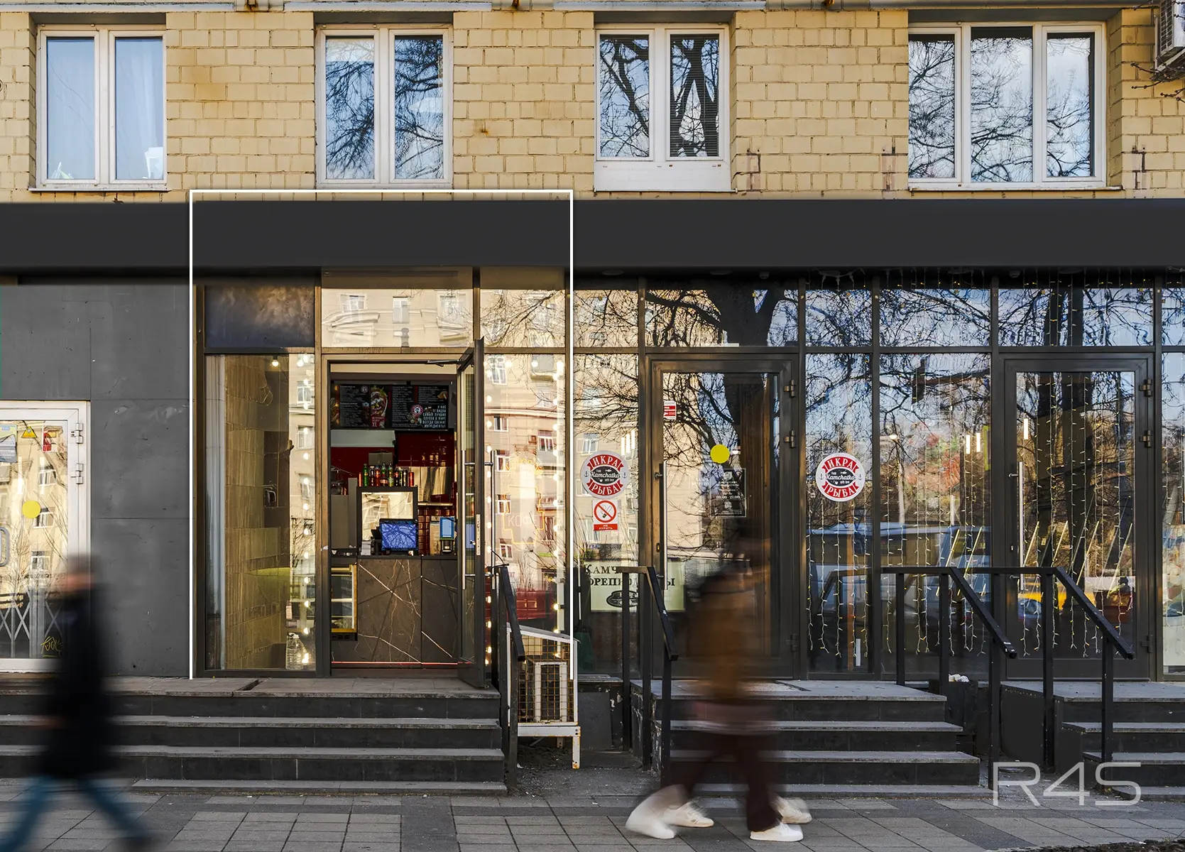 Аренда торгового помещения площадью 15.7 м2 в Москве: Ленинградское шоссе, 9к1 R4S | Realty4Sale