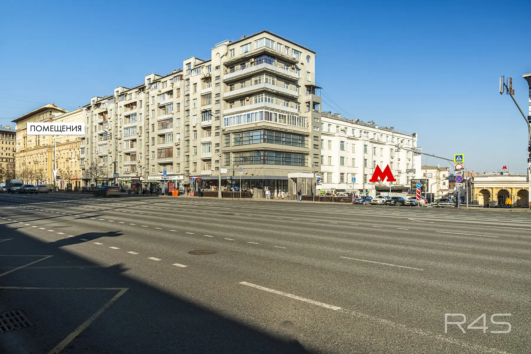 Продажа торговых помещений площадью 55.7 - 81.9 м2 в Москве: Земляной Вал, 25 R4S | Realty4Sale