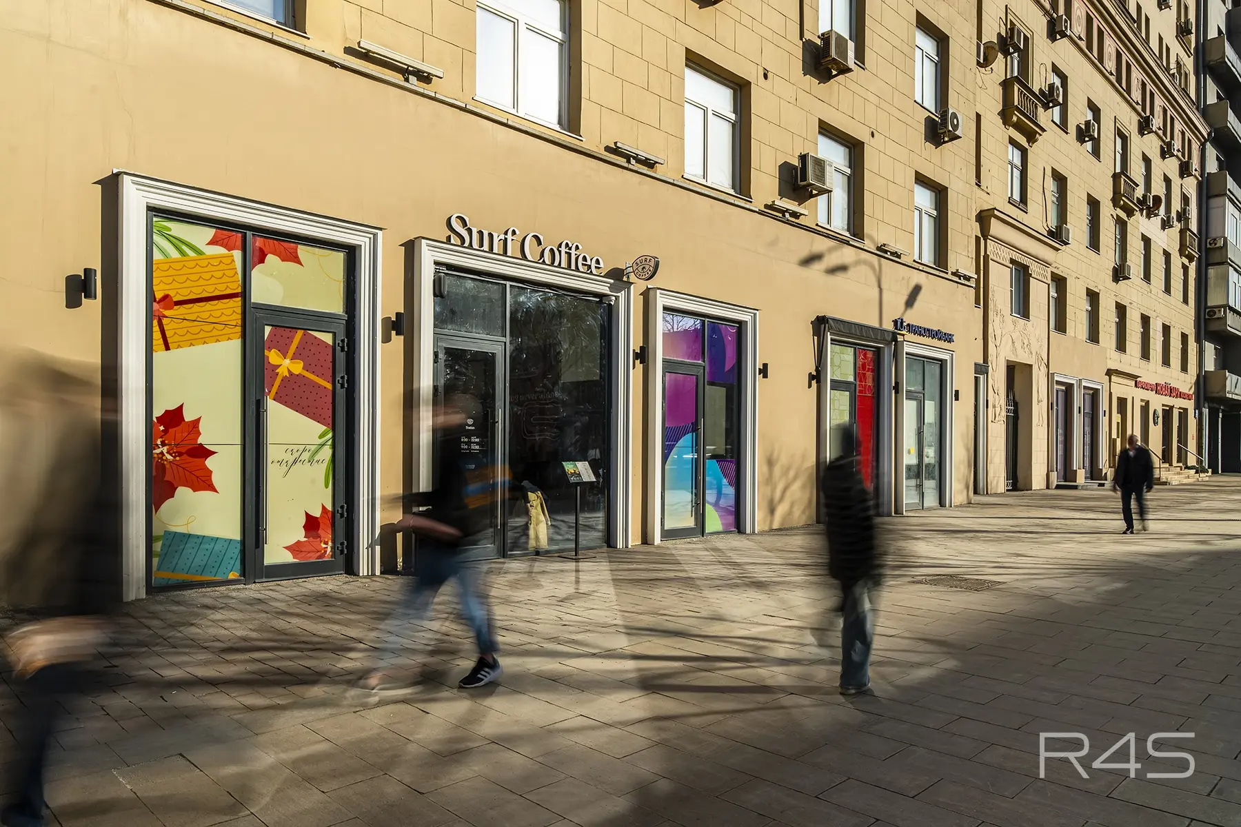 Продажа торговых помещений площадью 55.7 - 81.9 м2 в Москве: Земляной Вал, 25 R4S | Realty4Sale