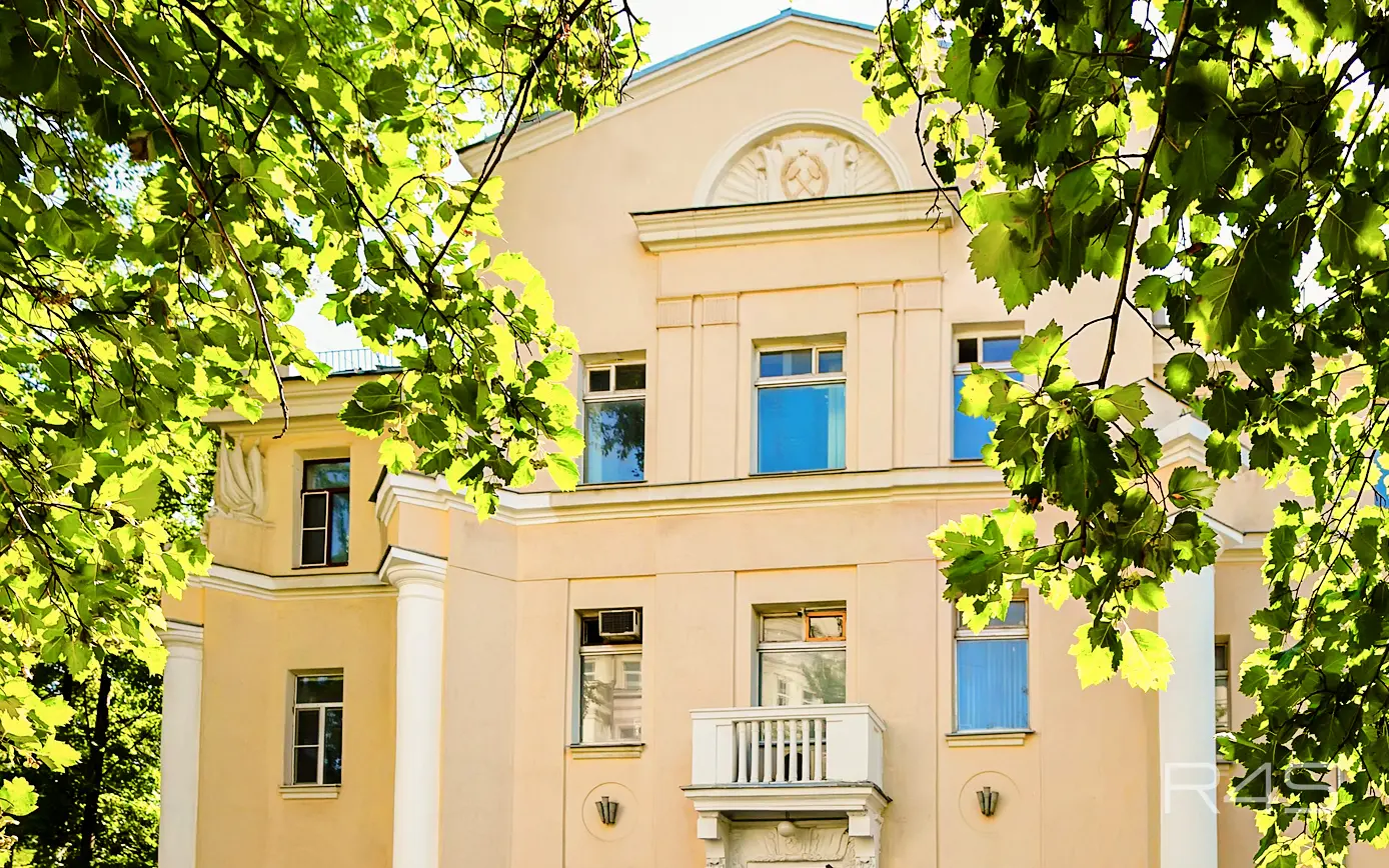 Продажа  особняка на Чистых прудах площадью 3299.8 м2 в Москве: Милютинский переулок, 18А R4S | Realty4Sale