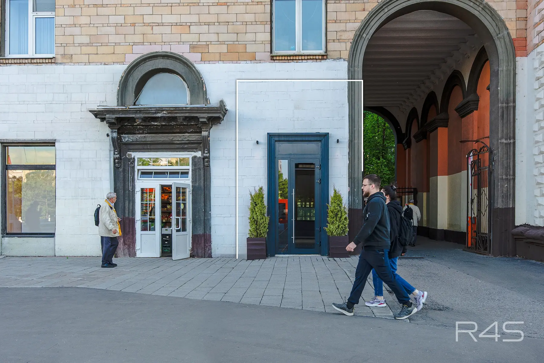 Продажа торгового помещения площадью 16.1 м2 в Москве: Дмитрия Ульянова, 24 R4S | Realty4Sale