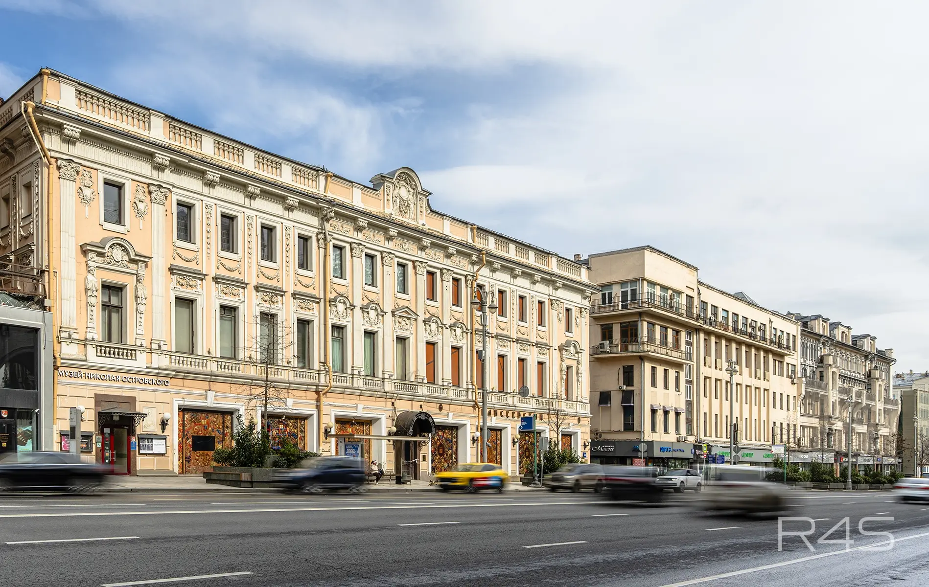 Продажа торгового помещения площадью 1703.6 м2 в Москве: Тверская, 14 R4S | Realty4Sale