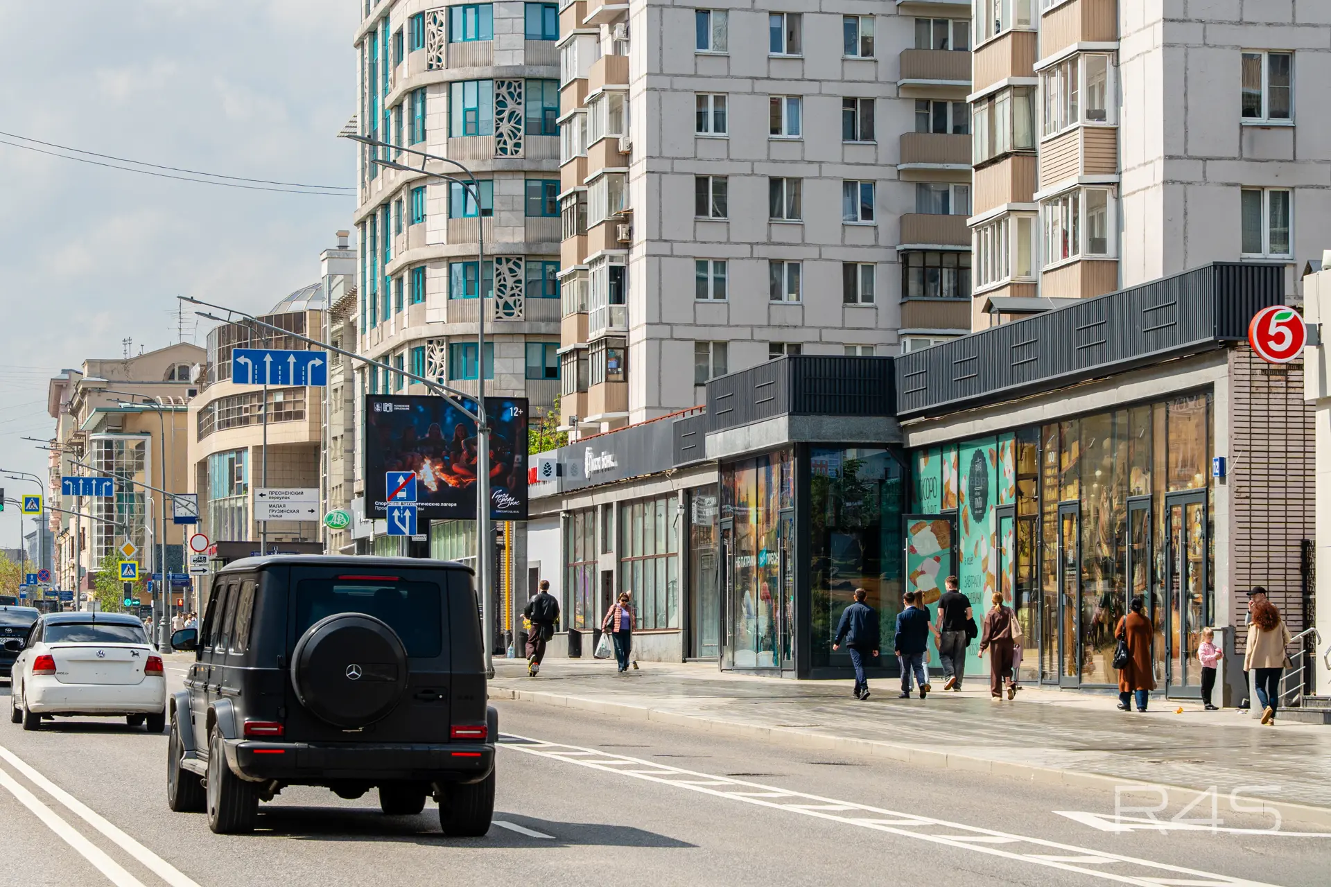 Продажа торговых помещений площадью 23 - 109 м2 в Москве: Красная Пресня, 12 R4S | Realty4Sale