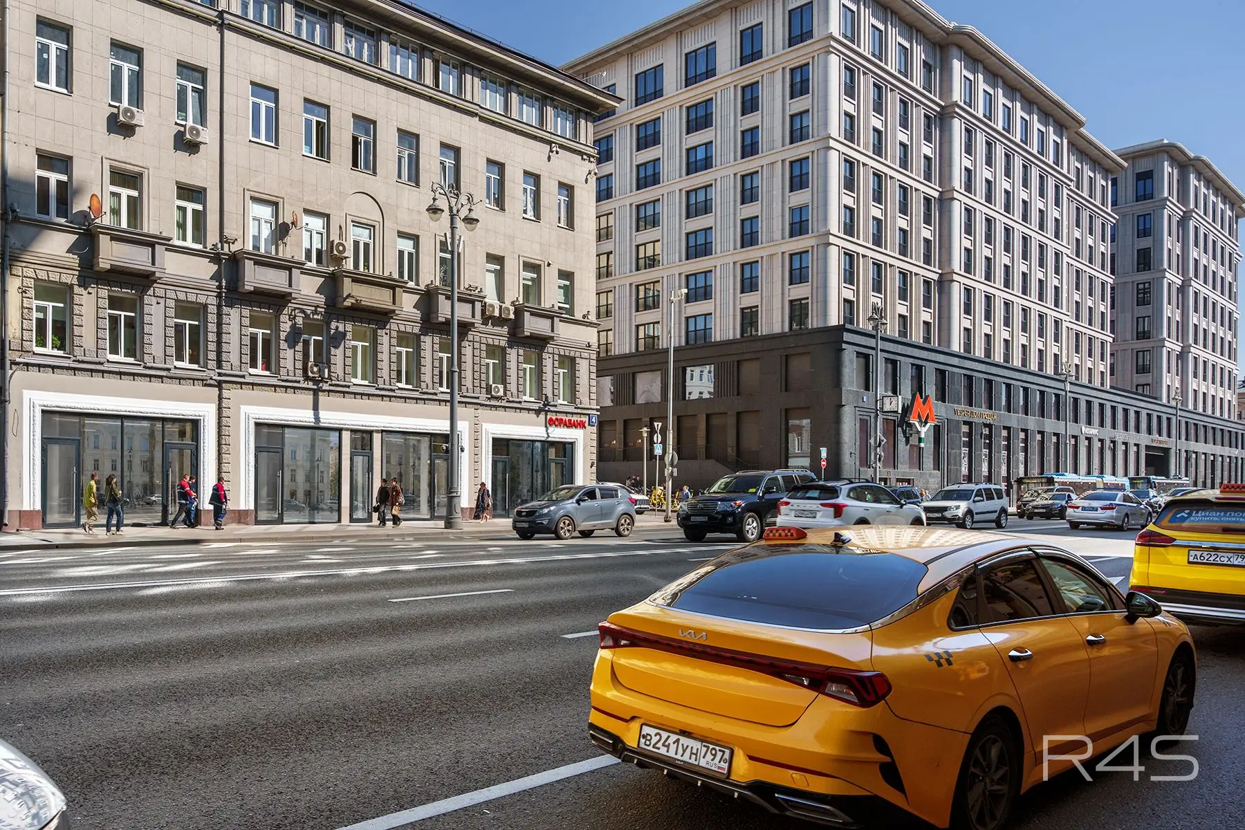Продажа торговых помещений площадью 20.6 - 348 м2 в Москве: 1-я Тверская-Ямская улица, 4 R4S | Realty4Sale
